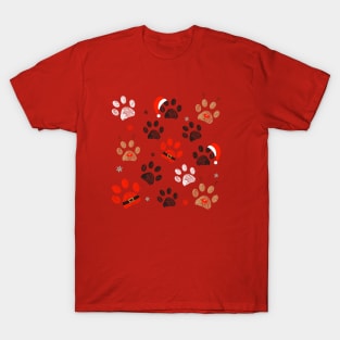 Paw prints with Santa Claus, deer and red hat T-Shirt